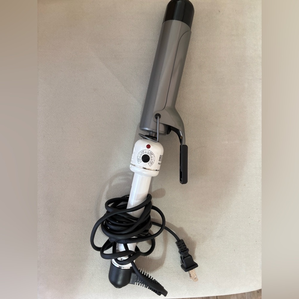 Hot Tools 1 1/2" Diamond Platinum Salon Curling Iron
